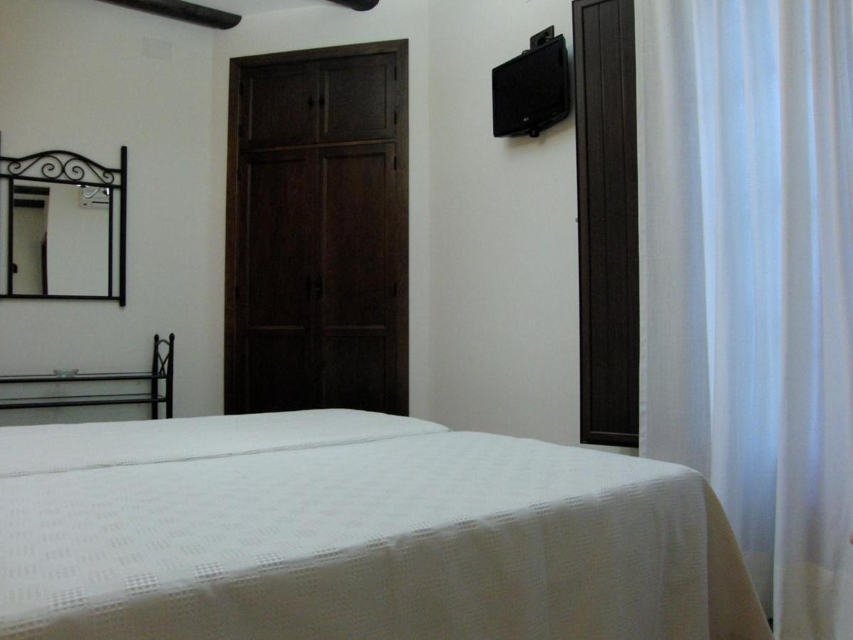 Hotel El Romeral Almadén de la Plata Chambre photo